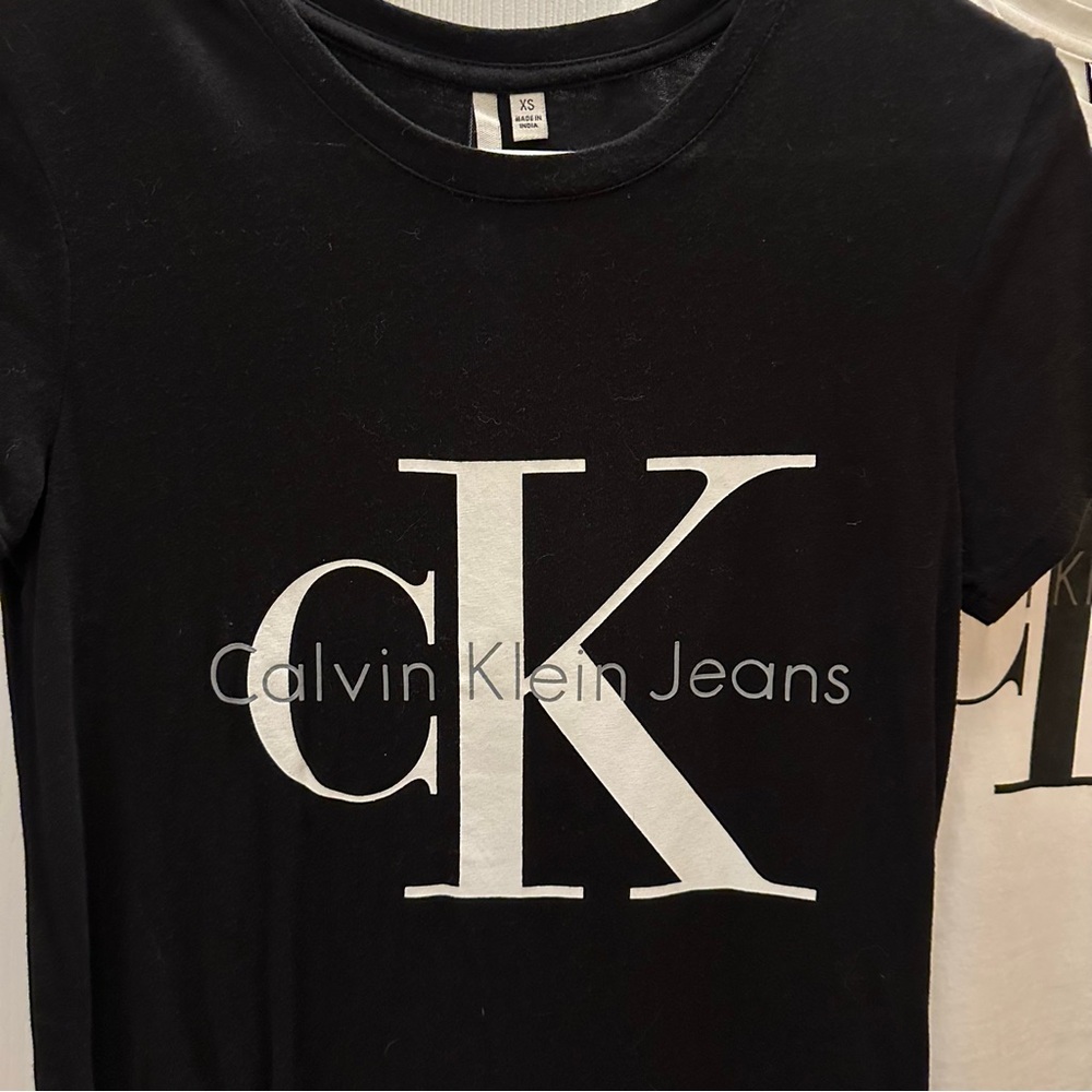 Set of 2 - Calvin Klein Jeans Logo Tees - Picture 5 of 5